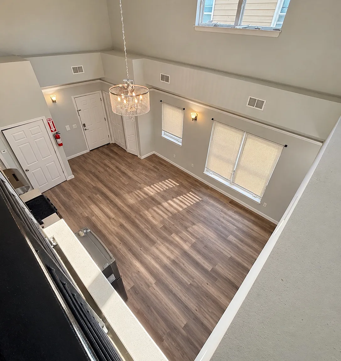 2 bed, 2.5 bath, $2,372 — Photo 4