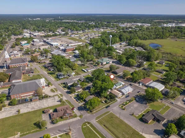 510 W Canal St, Picayune, MS 39466