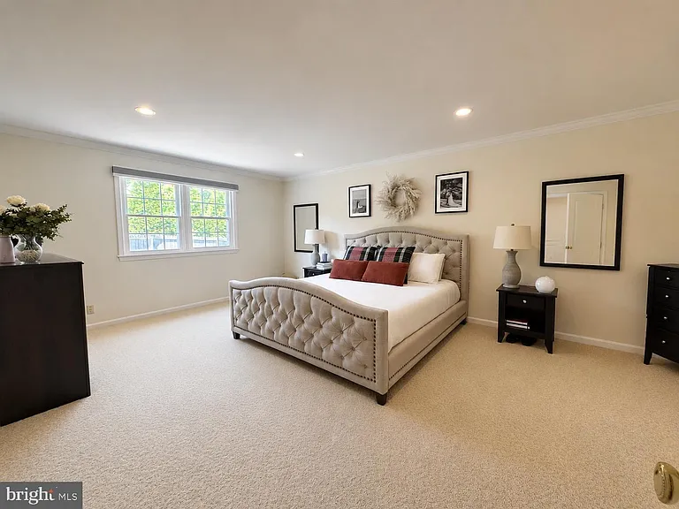 7327 Yates Ct — Photo 21
