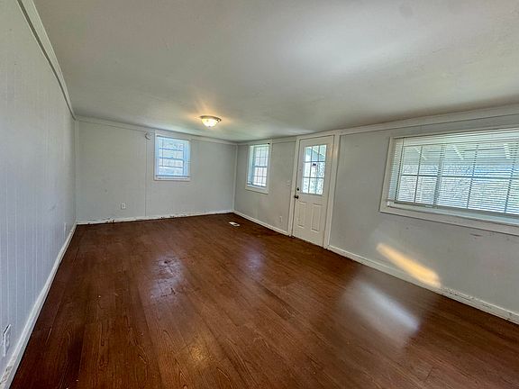 4th image of 2113 Eledge Rd