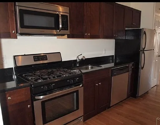 Rented by Level Group | media 9