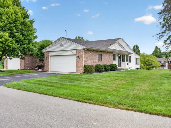 1003 Bayou Dr SW, Byron Center, MI 49315