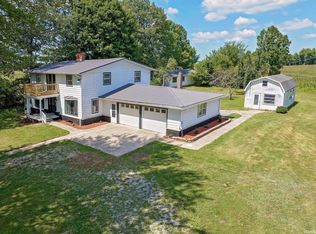 9272 W Strawberry Ln, Linton, IN 47441