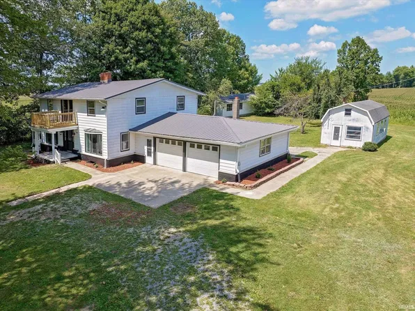 9272 W Strawberry Ln, Linton, IN 47441