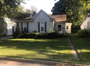 702 E Green St, Clinton, MO 64735