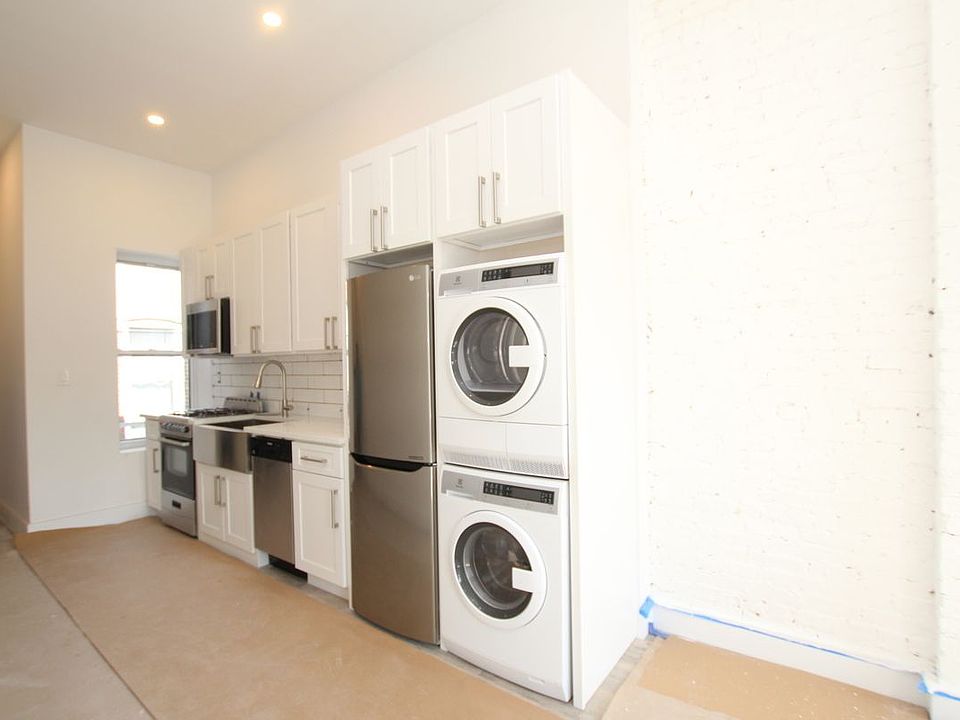 1st image of 167 Irving Ave APT 3R