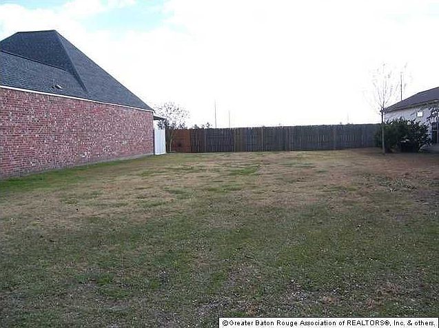 2nd image of 5408 Courtyard Dr