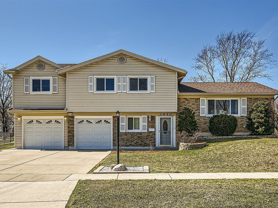 1st image of 3940 Lexington Dr