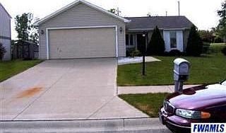 1st image of 215 Aspen Dr