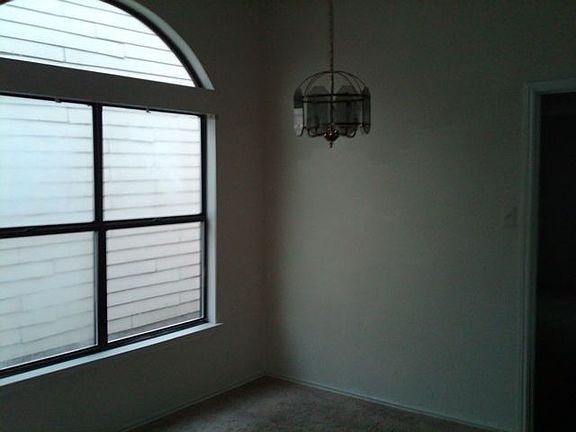 3rd image of 4114 Sunrise Point Dr