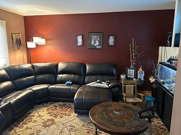 5th image of 10 Annandale Ct