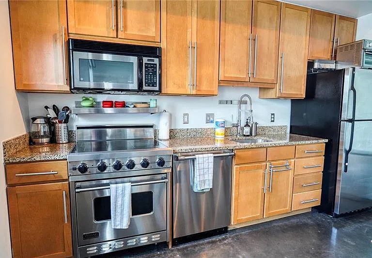 620 Glen Iris Dr NE #524 — Photo 8