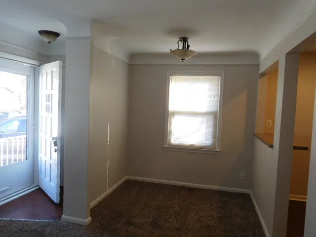 3 bed, 1129 sqft, $1,650 — Photo 4