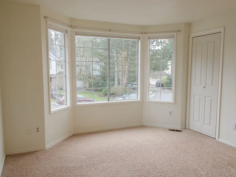 23954 SE 42nd Pl — Photo 28