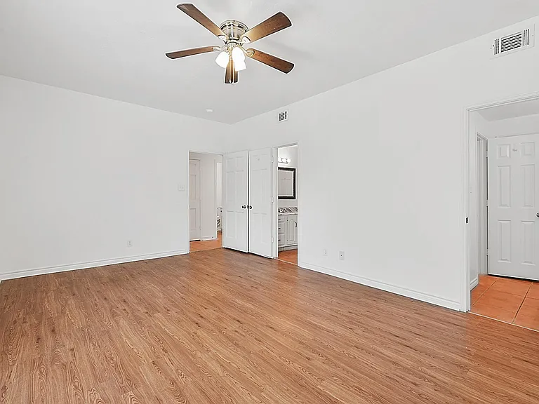 4400 Carter Creek Pkwy #102 — Photo 8