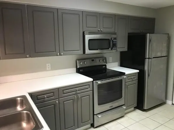 3023 Alcazar Pl APT 202, Palm Beach Gardens, FL 33410