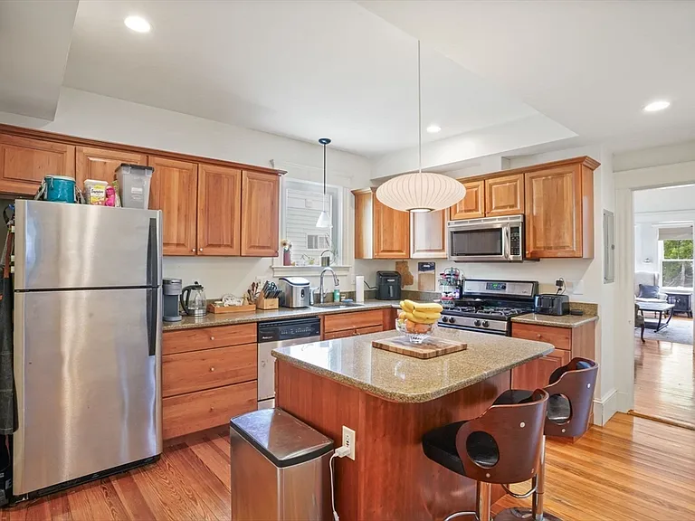 37 Dimick St #3 — Photo 4