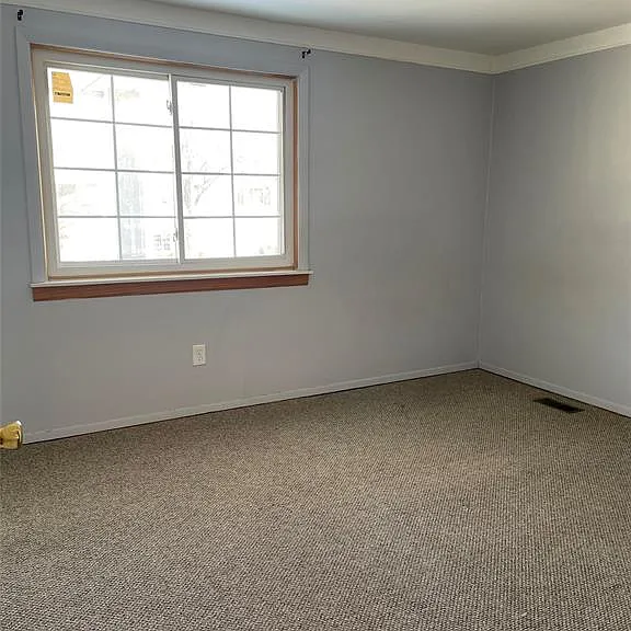 13958 Champagne Dr — Photo 11