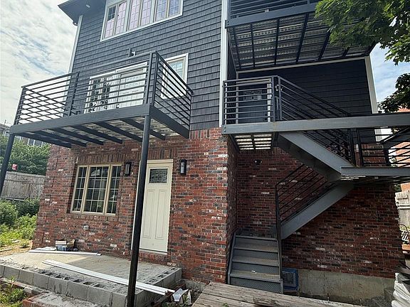 5th image of 9430 Albert Road