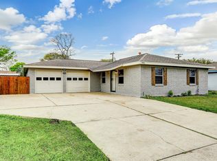 2906 17th Ave N, Texas City, TX 77590