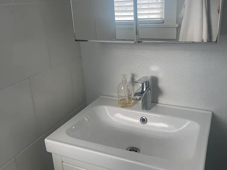 412 Jessamine Ave — Photo 2