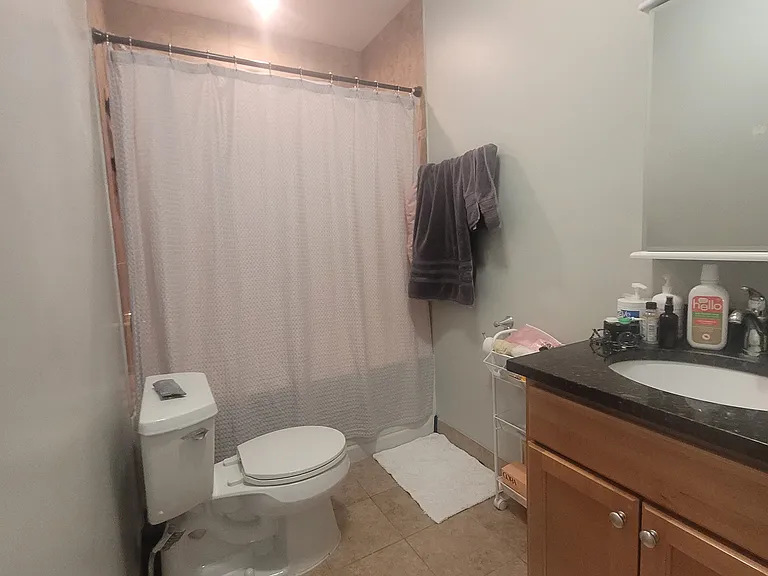 5454 Everett — Photo 26