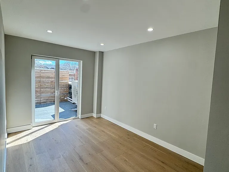 30-85 31st St #2E — Photo 12