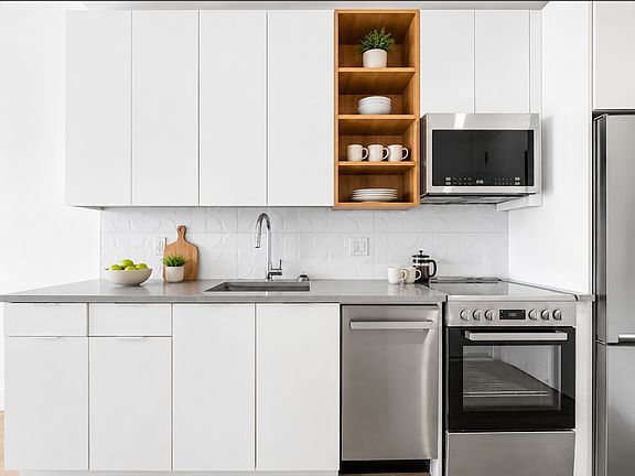 4th image of 639 E 28th St #3CR