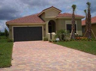 9774 Isles Cay Dr, Delray Beach, FL 33446