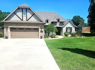 1116 Magnolia Dr, Ada, OK 74820