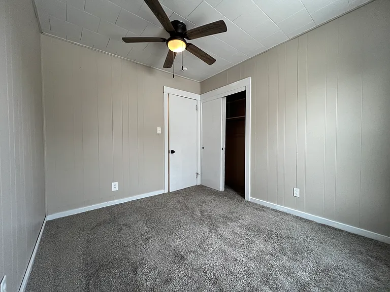 136 Sanders Rd — Photo 23
