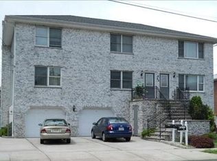 423 Hudson St, Hackensack, NJ 07601