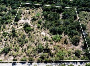 4 Track Rd, Dale, TX 78616