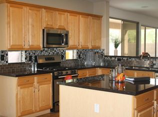 40021 N Pride Dr, Phoenix, AZ 85086