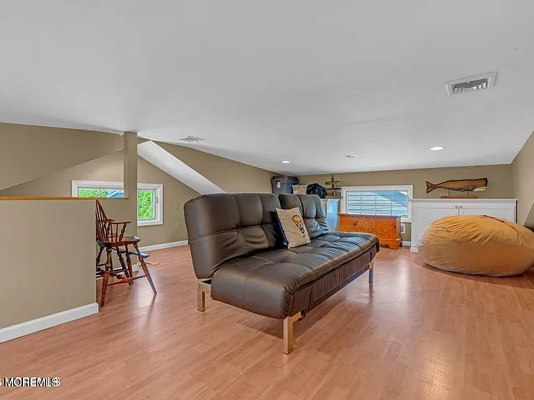 101 Neptune Pl — Photo 58