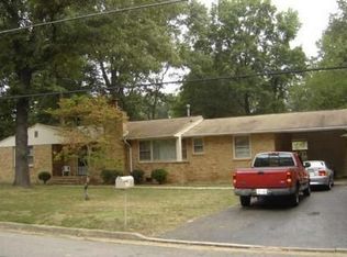1108 Oakwood Dr, Colonial Heights, VA 23834