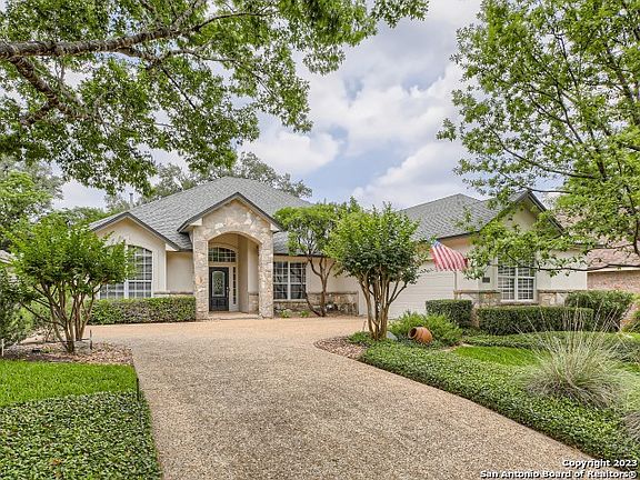 2nd image of 2243 Pinoak Knolls