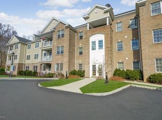 83 Zachary Way, Mount Arlington, NJ 07856