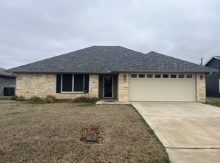 2204 8th St, Brownwood, TX 76801
