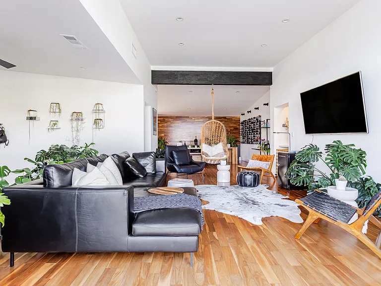 5948 Abernathy Dr — Photo 89