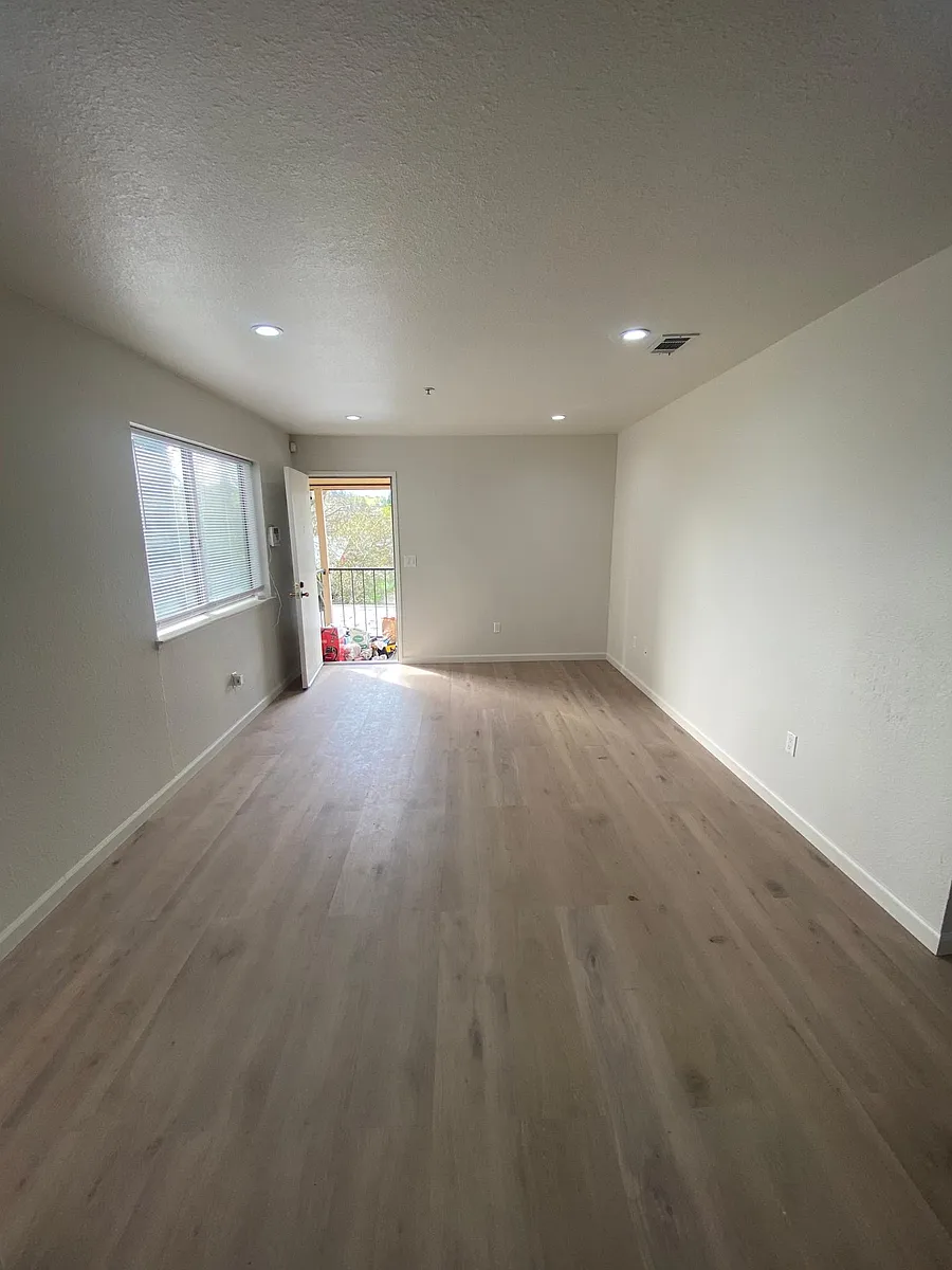 Building Photo - 350 Brown St #F