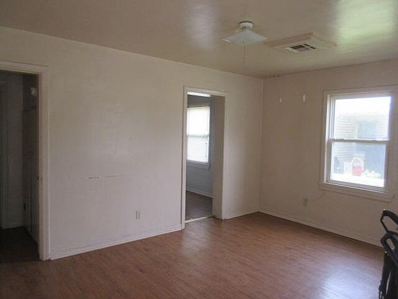 2nd image of 1013 K St NW