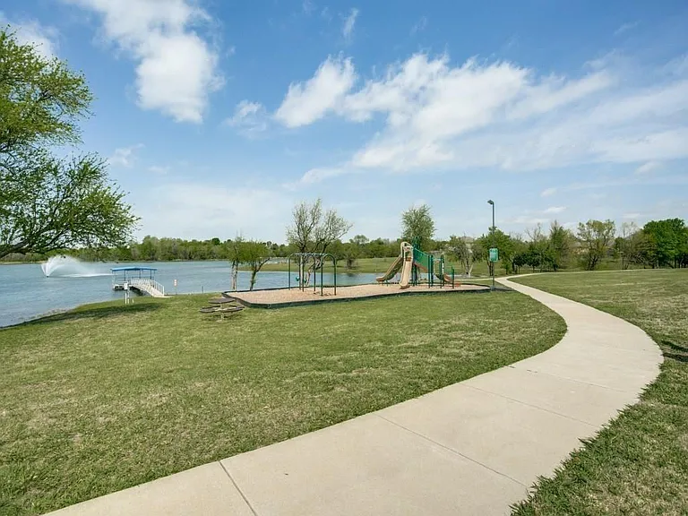 5004 Promised Land Dr — Photo 13
