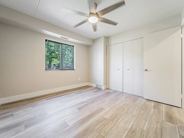 Trenton Place Apartments — Photo 25