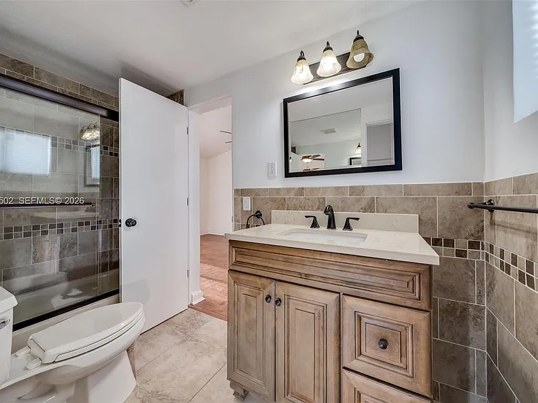 1704 SW 5th Ct — Photo 21