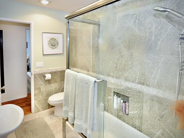 529 Fern Gln — Photo 28