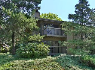 7730 SW Barnes Rd UNIT D, Portland, OR 97225