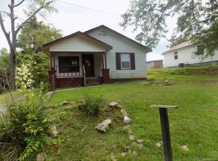 722 Denson St, Alexander City, AL 35010