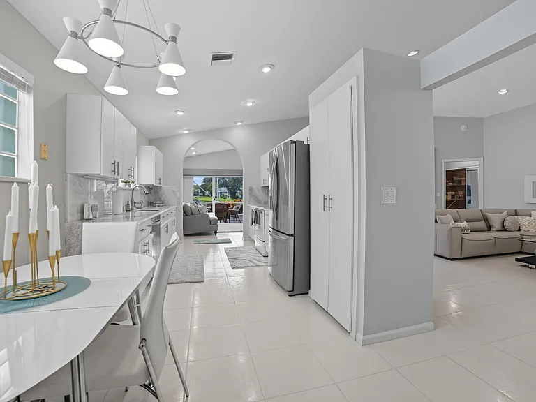 12573 Coral Lakes Dr — Photo 19