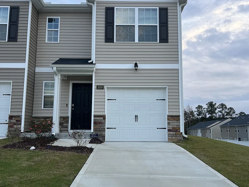 3000 Alibird Ln